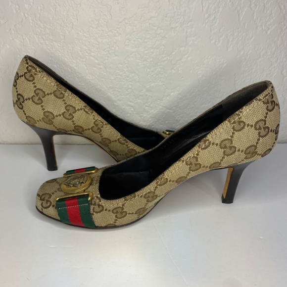 Gucci Loggo Pumps - Picture 10 of 10